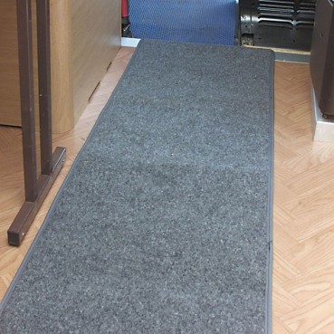 LAUFER 80 X 45 CM